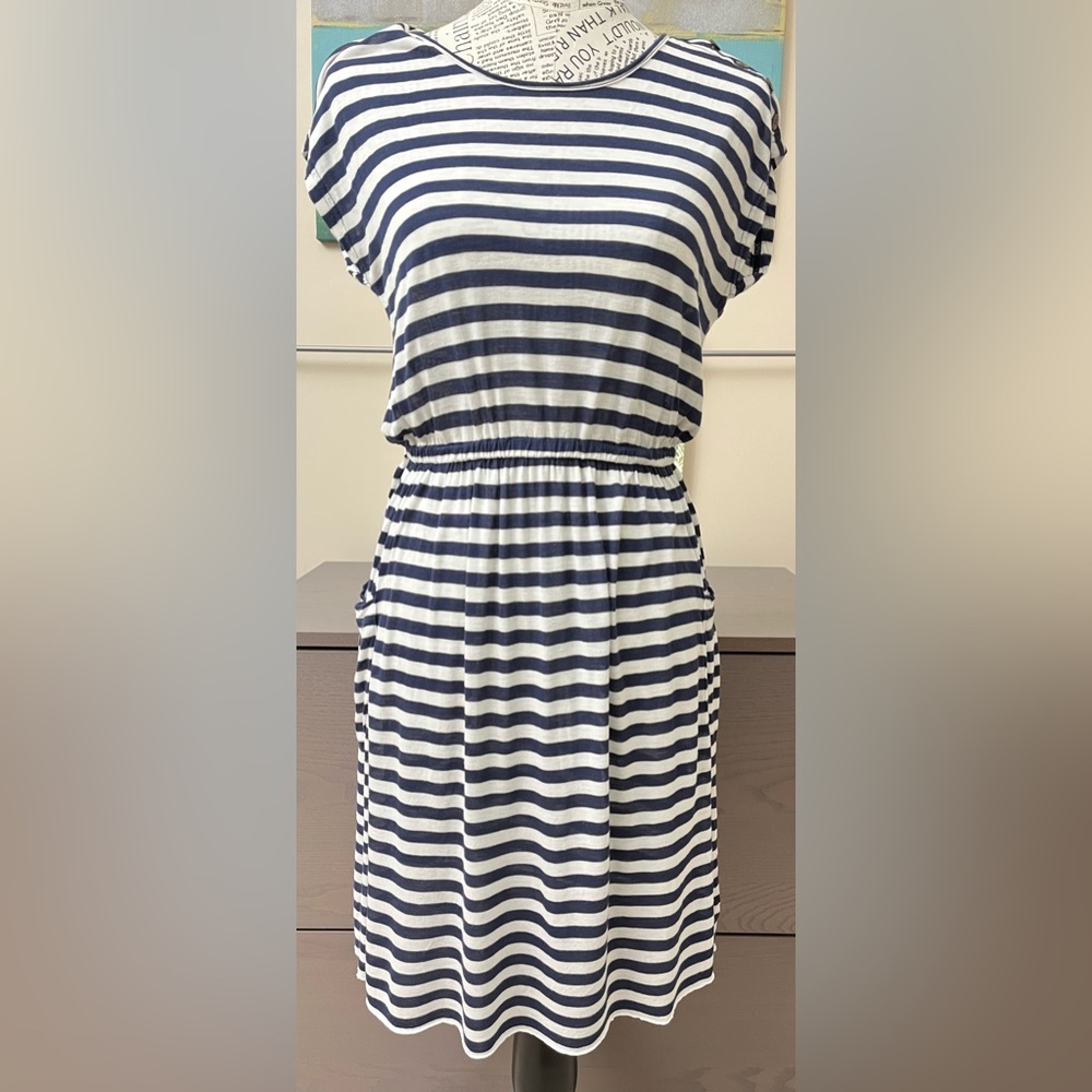 Women’s Bella Bird Lightweight Knit Navy Blue & White Stripes Elastic Waist Med